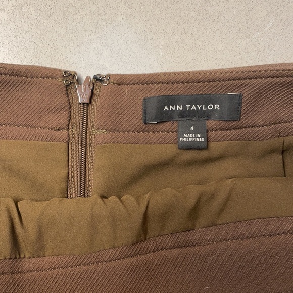 Ann Taylor Carmel skirt - Picture 3 of 4